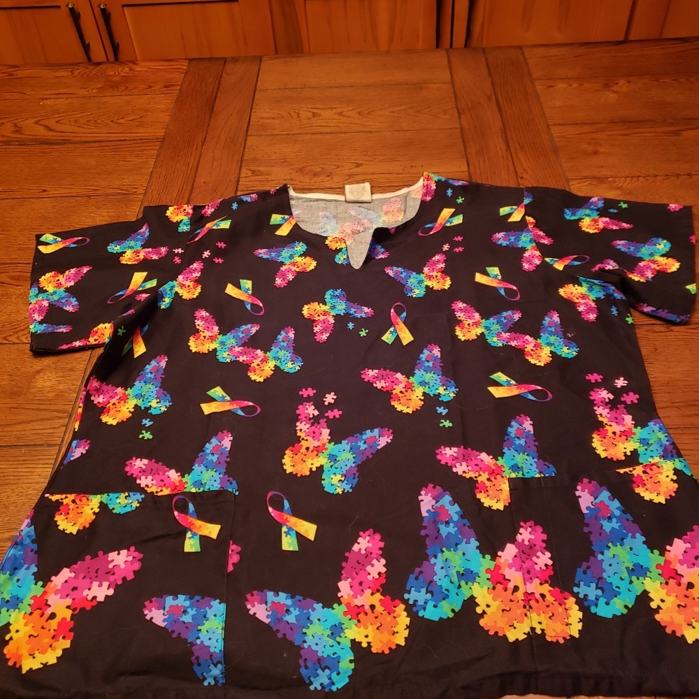 Scrub tops - Picture 2 of 16